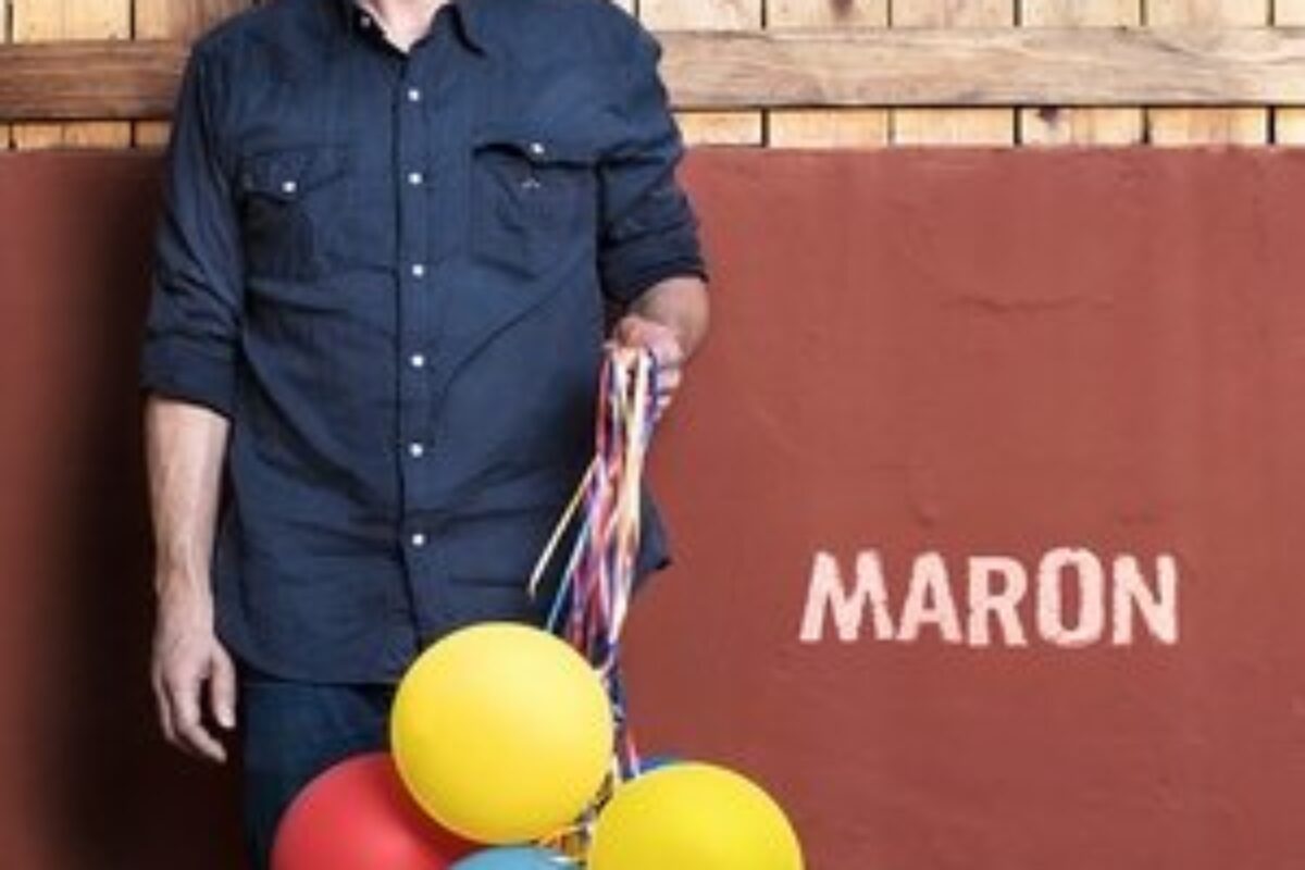 Maron (2013) — poster oficial