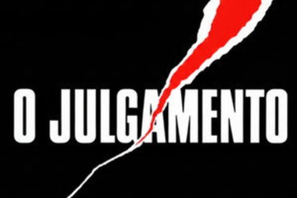 O Julgamento (1976) — poster oficial