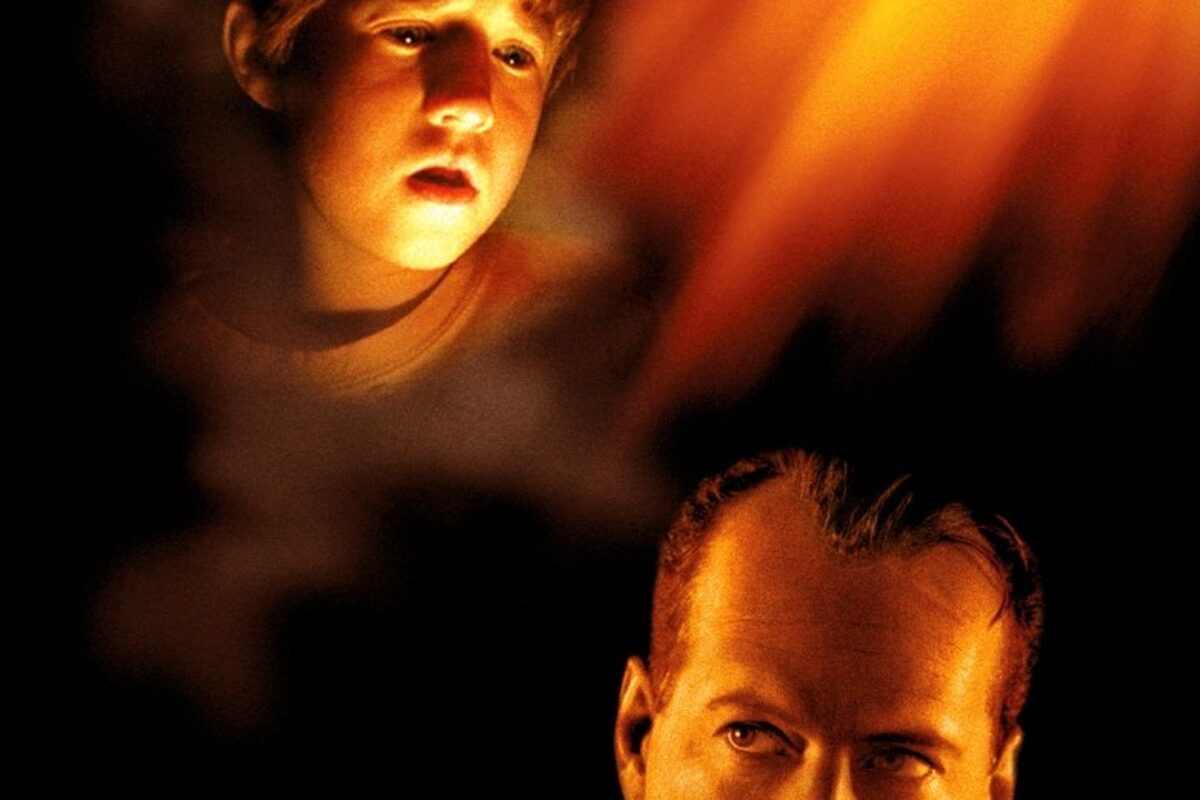 O Sexto Sentido (1999) — poster oficial