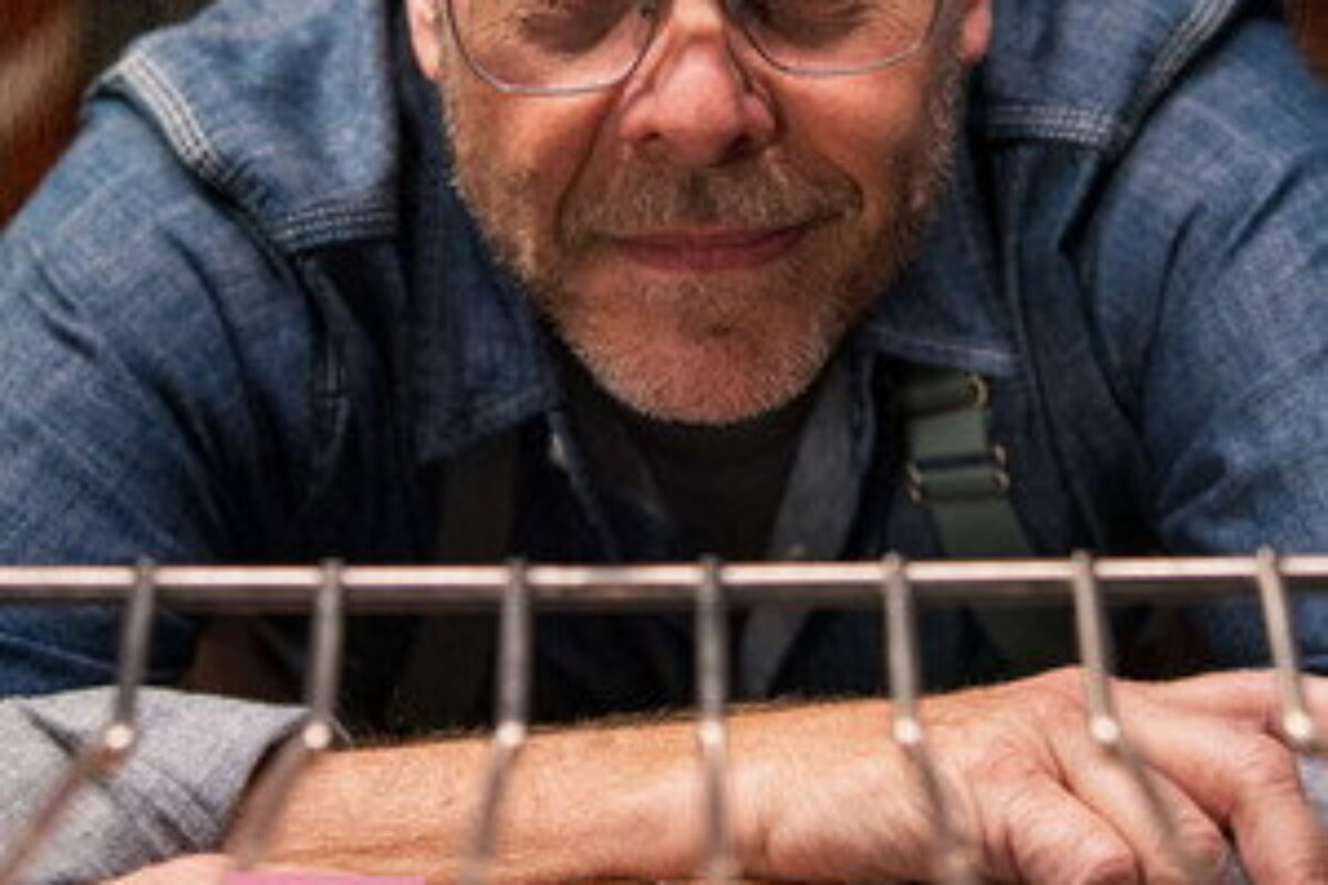 Receitas Curiosas com Alton Brown (1999) — poster oficial