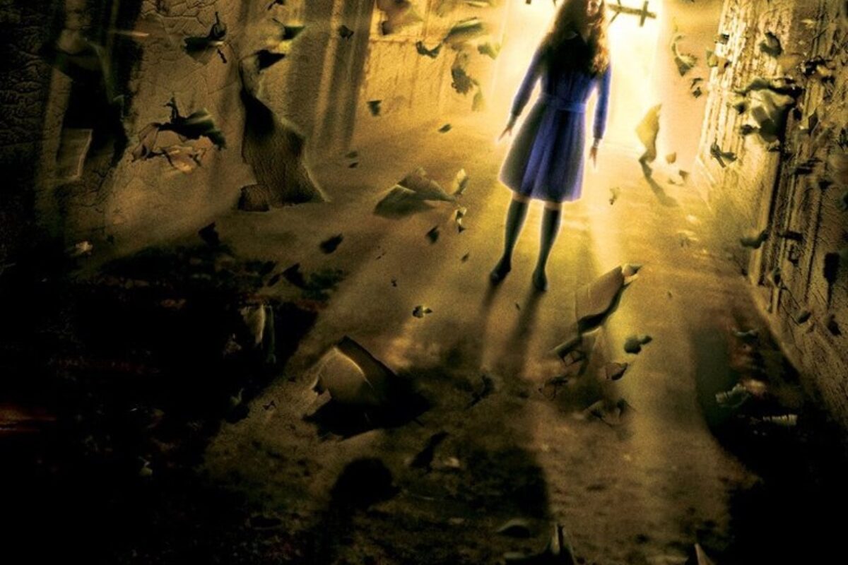 Terror em Silent Hill (2006) — poster oficial