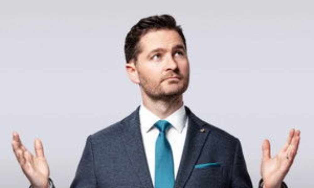 The Weekly with Charlie Pickering (2015) — poster oficial