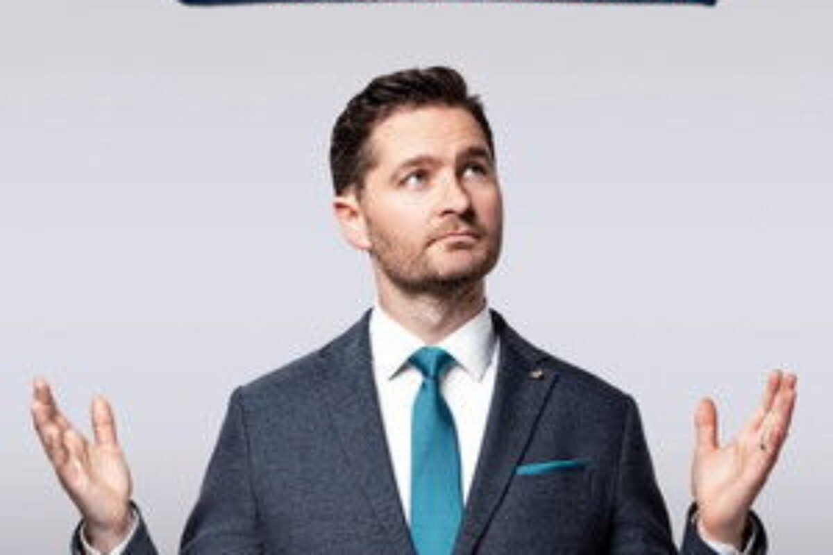 The Weekly with Charlie Pickering (2015) — poster oficial