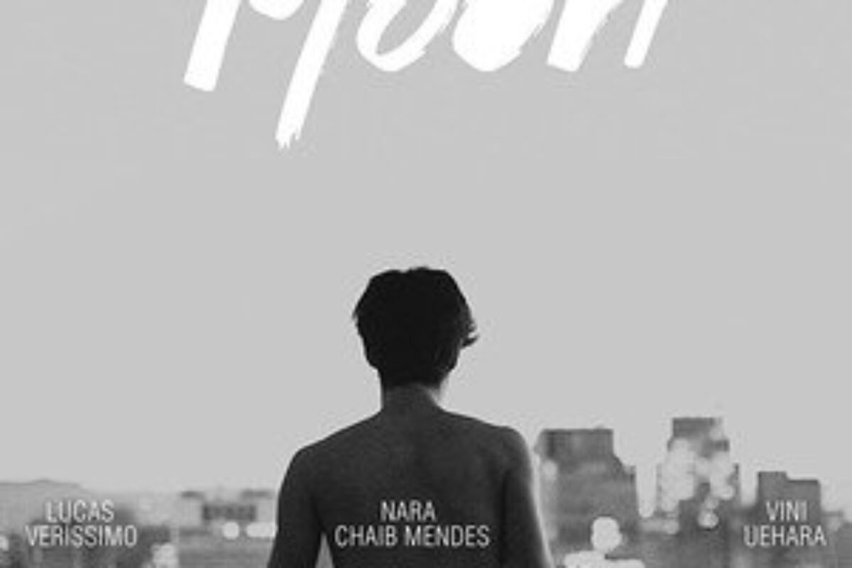 Thiago Pethit: Moon (2013) — poster oficial