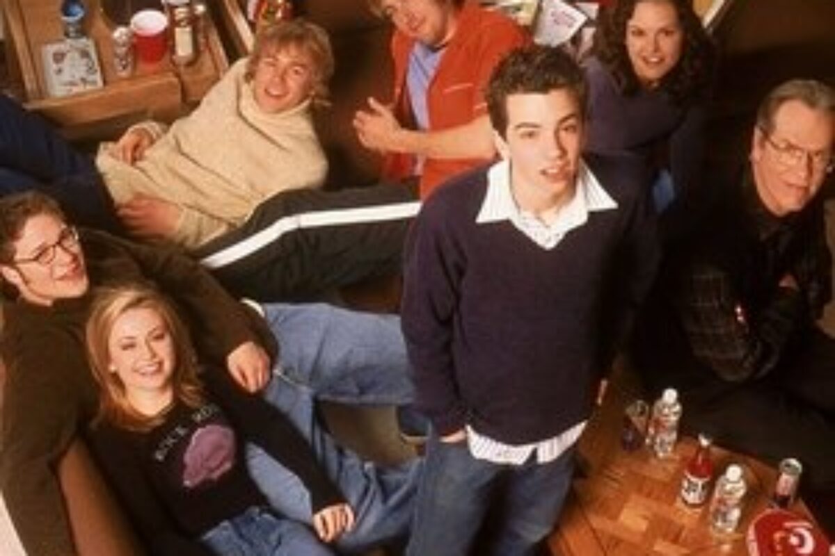 Undeclared (2001) — poster oficial